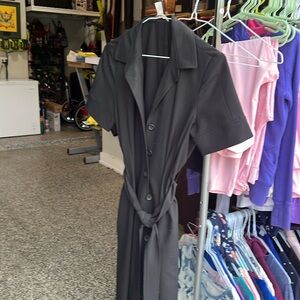 Banana Republic, ladies dress button up size 4 color and black